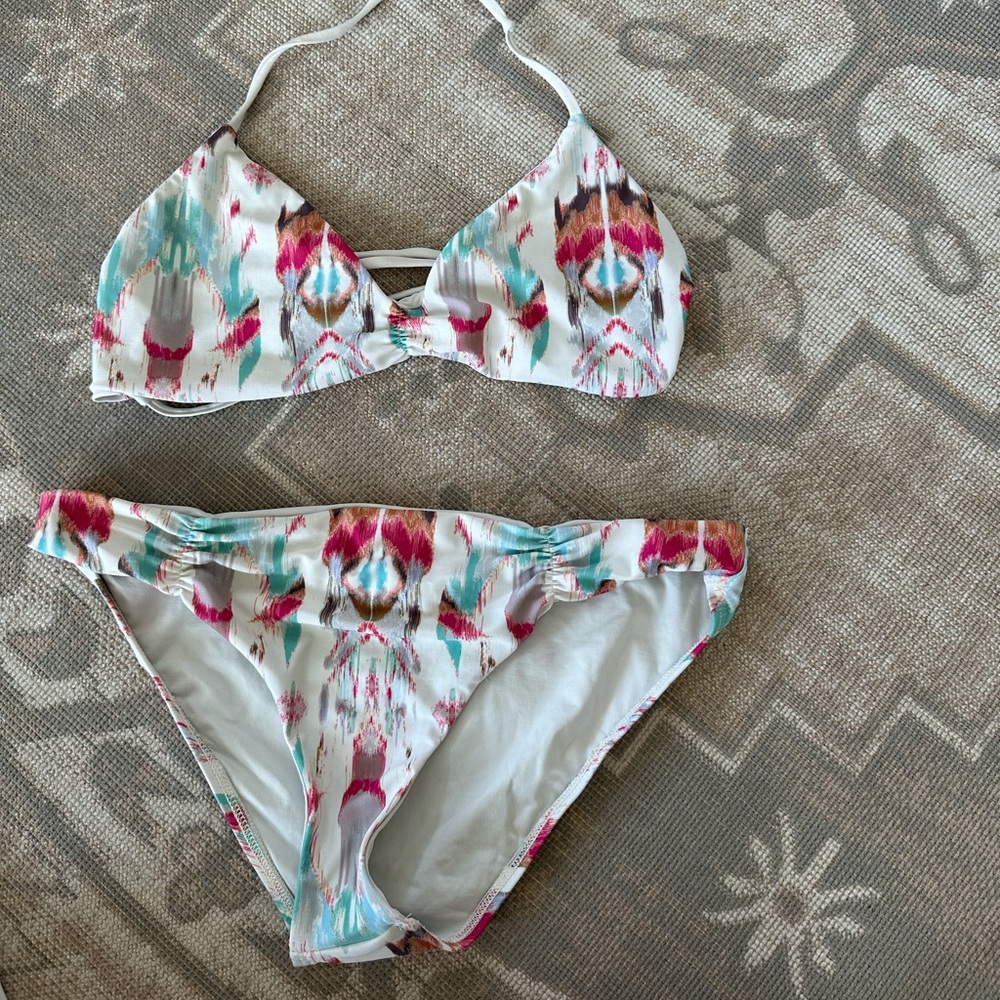 L space bikini